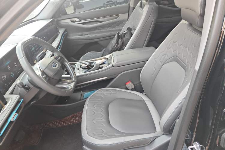 Used Ford Edge 2023 Ford Explorer L 2.0T EcoBoost Two-Wheel Drive 7-Seater Luxury Model
