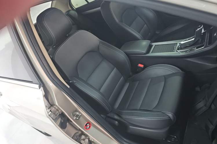 Used Geely Auto Emgrand 2018 1.5L CVT Upward Connect Edition
