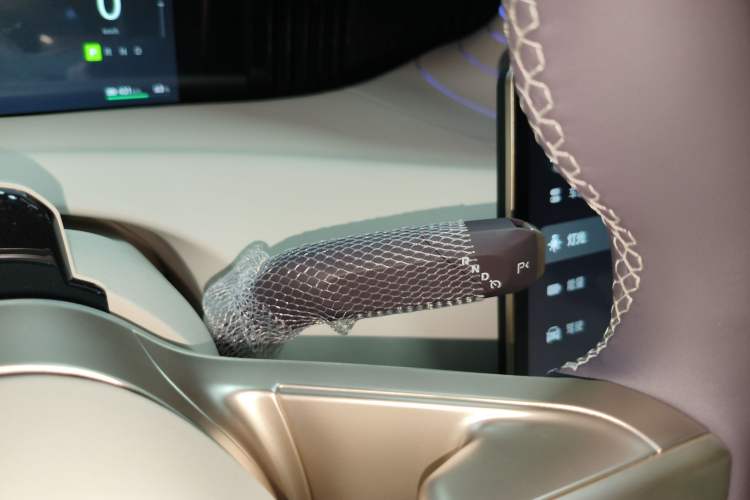 Used  11 2024 630 Rear-Wheel Drive Edition with Three Lasers