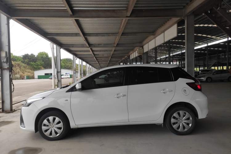 Used Toyota YARiS L 2019 1.5E CVT Dynamic Edition China VI compliant
