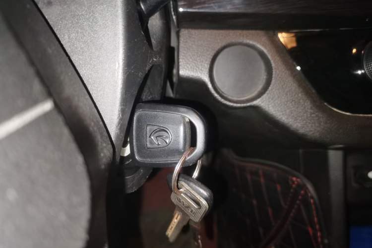 Used Baojun 310 2016 1.2L Manual Luxury Model
