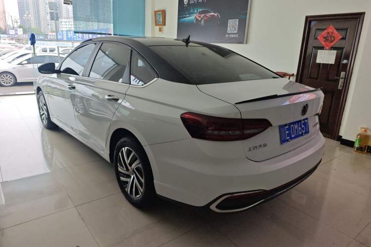 Used Volkswagen Lavida 2023 1.5L Automatic Full-Comfort Edition
