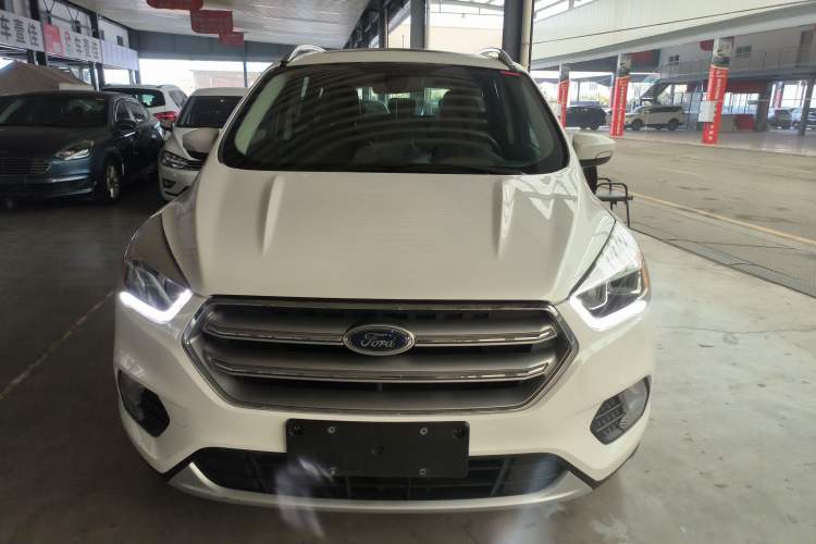 Used Ford Kuga 2017 EcoBoost 180 Two-Wheel-Drive Platinum Edition
