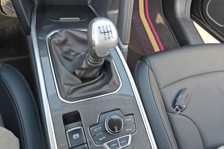 Used Haval H6 2019 Sport Edition 1.5T Manual Two-Wheel Drive Elite Model China VI Standard
