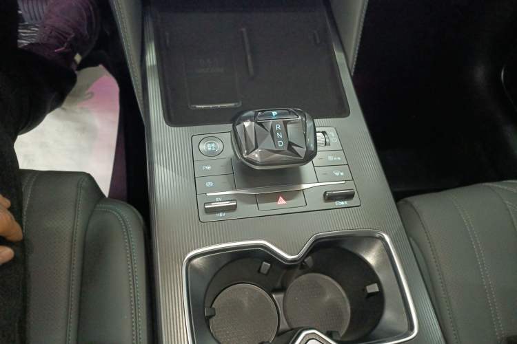 Used BYD Song L DM-i 2025 Intelligent Driving Version 112 km Beyond-Range Type