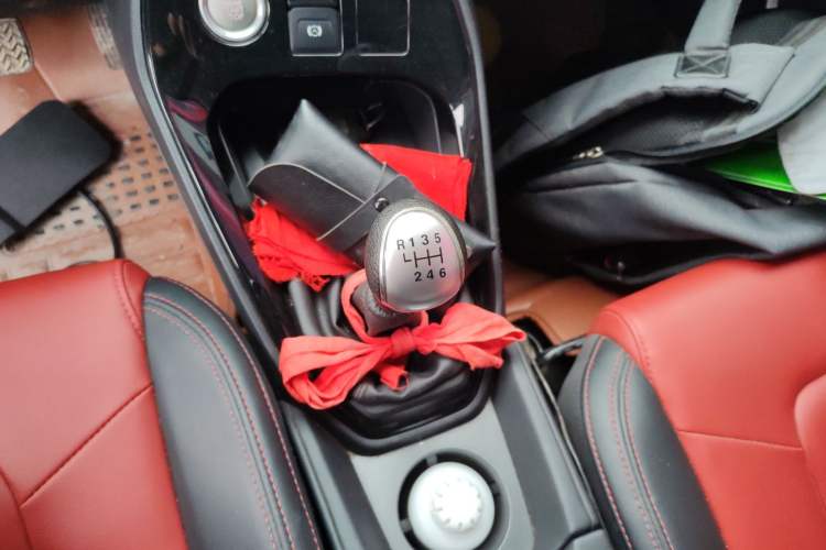 Used Haval H2s 2017 Red-Label 1.5T Manual Elite Model