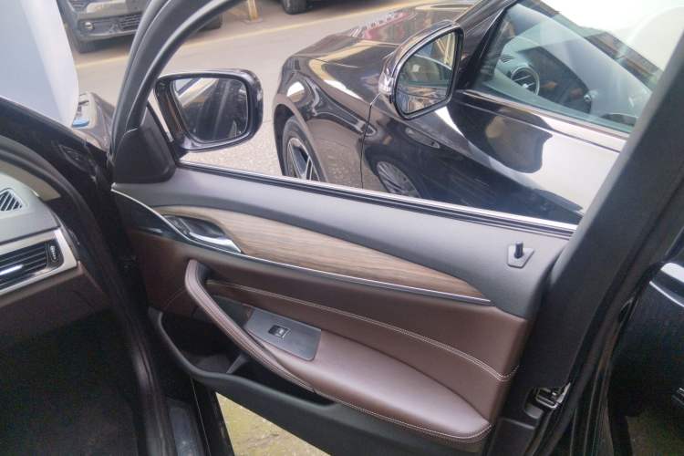 Used BMW 5 Series 2018 530Li Leading Edition Luxury Package
