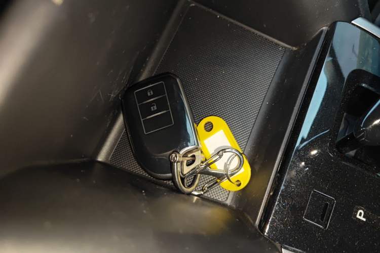 Used Toyota YARiS L 2022 X-Trail 1.5L CVT Luxury PLUS Edition