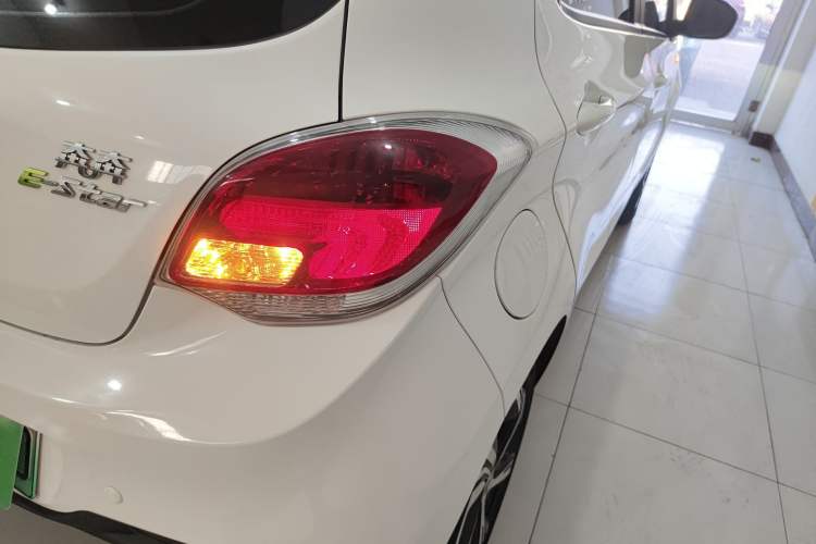 Used Oshan Benni E-Star 2022 Charming Edition Colorful Model Lithium Iron Phosphate
