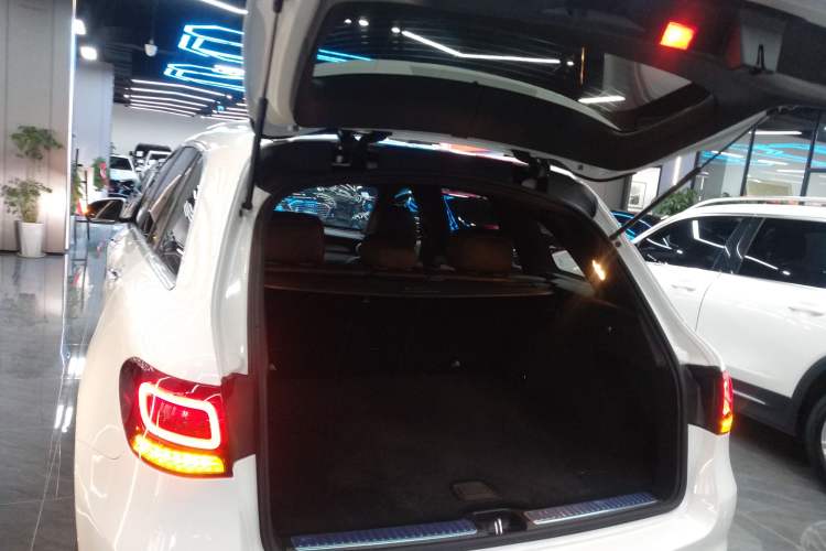 Used Mercedes-Benz GLC 2022 Facelifted GLC 260 L 4MATIC Dynamic Edition
