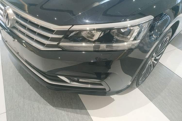 Used Volkswagen Passat 2017 330TSI DSG Prestige Edition
