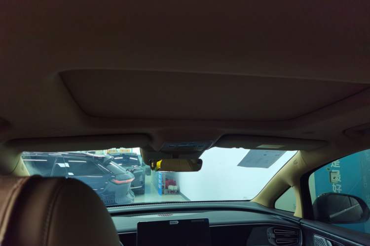 Used Denza D9 2025 DM-i Smart Drive 1100 Luxury Model