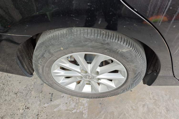 Used Toyota Camry 2015 Dual-Engine 2.5 HG Luxury Navigation Edition