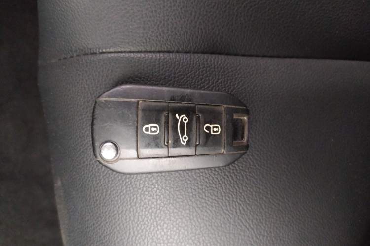 Used Peugeot 408 2014 1.8L Automatic Luxury Edition
