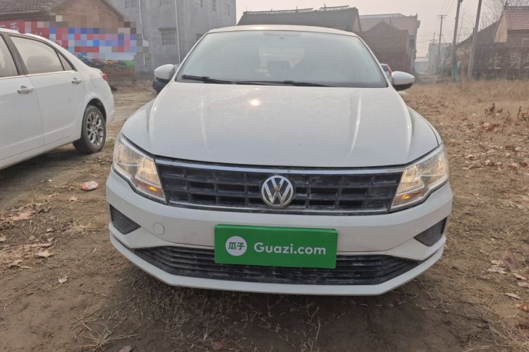 Used Volkswagen Jetta 2017 1.4L Manual Fashion Edition
