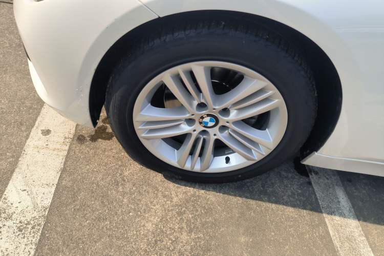 Used BMW 3 Series 2016 320i Fashion Model