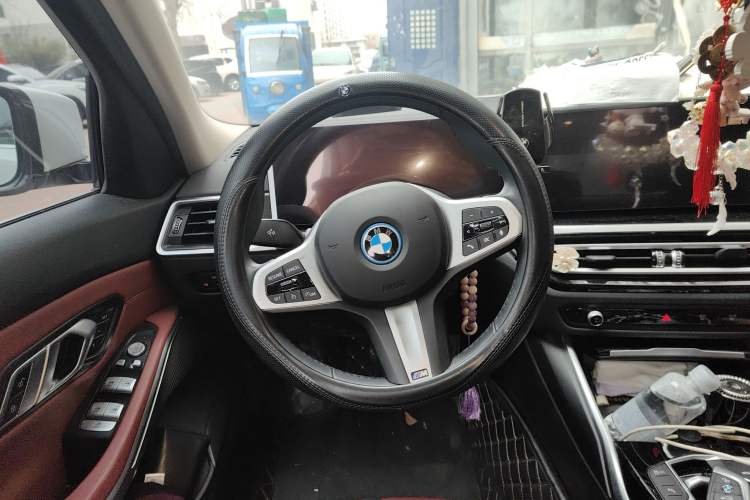 Used BMW i3 2024 eDrive 35 L
