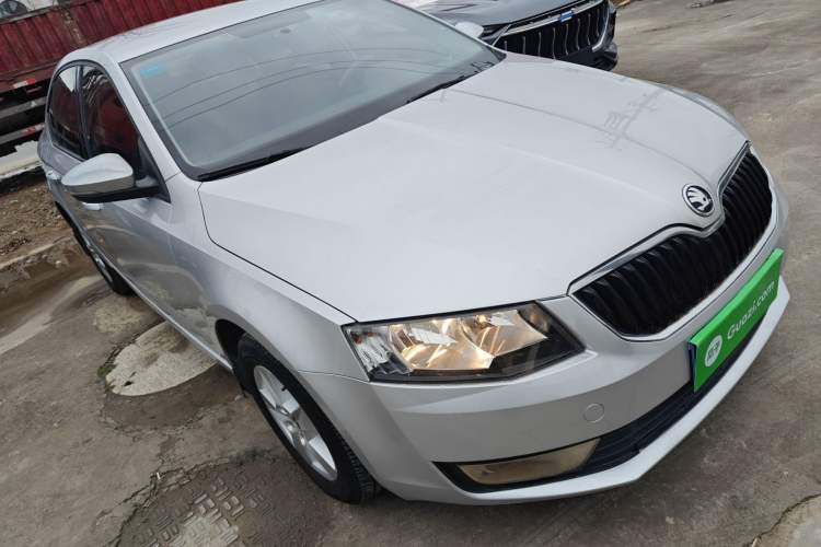 Used Skoda Octavia 2015 1.6L Automatic Eado Edition
