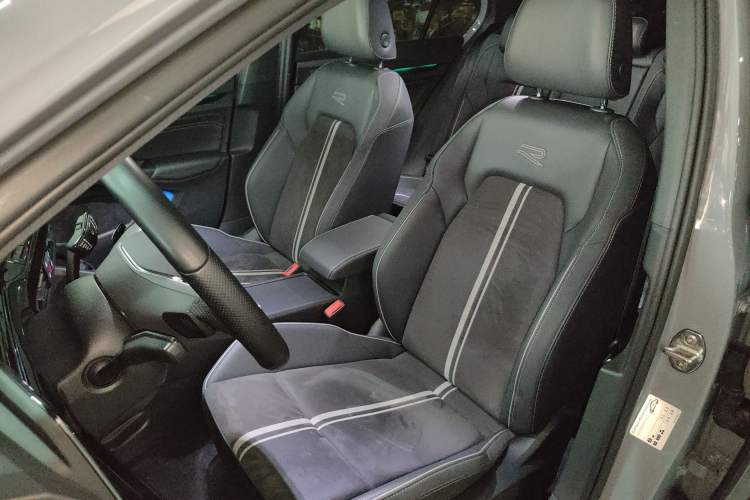 Used Volkswagen Golf 2023 280TSI DSG R-Line Lite
