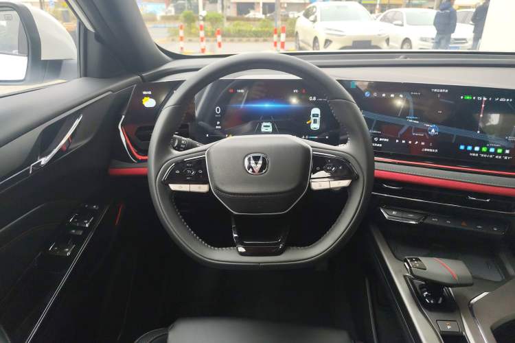 Used Changan X5 PLUS 2024 1.5T DCT ZhiZun Version
