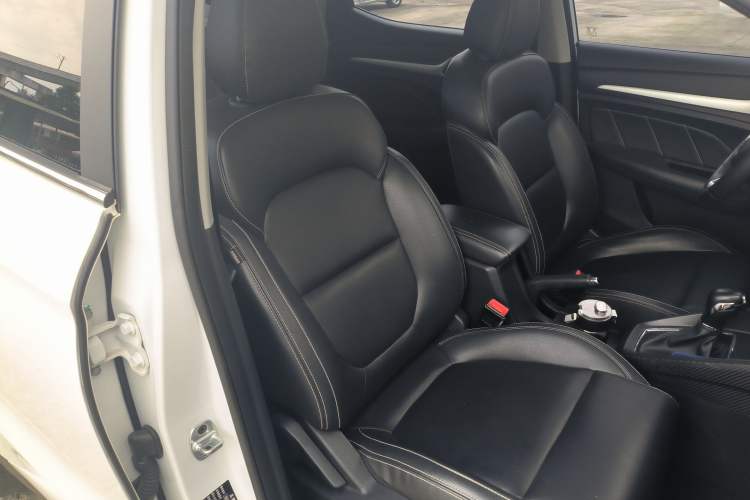 Used MG ZS 2018 1.5L Automatic Luxury Edition China V Standard
