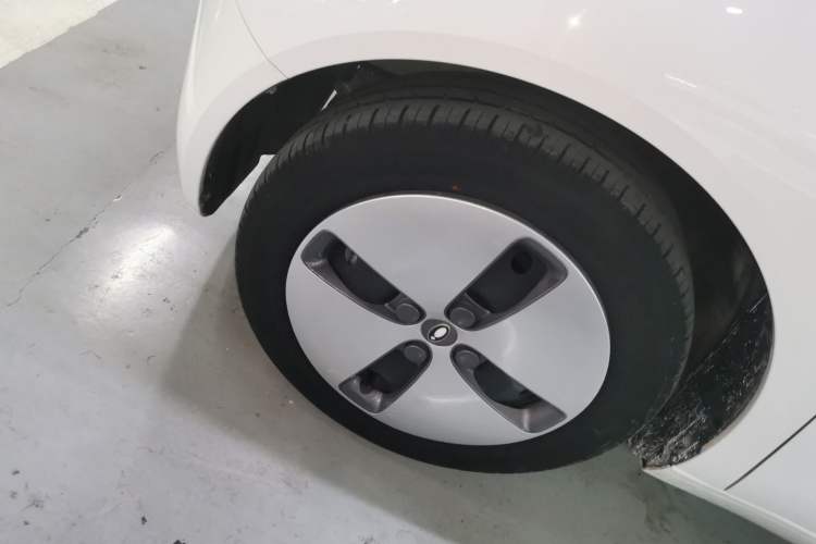 Used ORA Black Cat 2022 Updated Version 301 km Cute Pet Edition Lithium Iron Phosphate