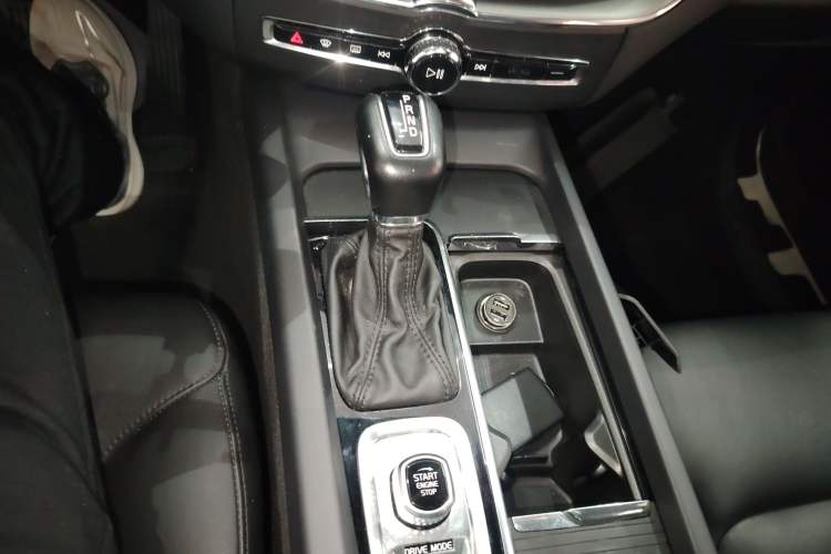 Used Volvo XC60 2021 T5 4x4 Zhiyi Sport Edition