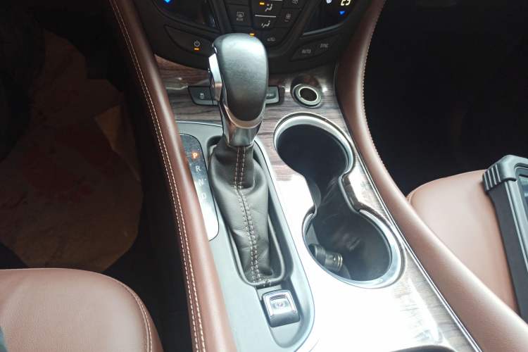 Used Buick Envision 2017 28T Four-Wheel Drive Elite Model
