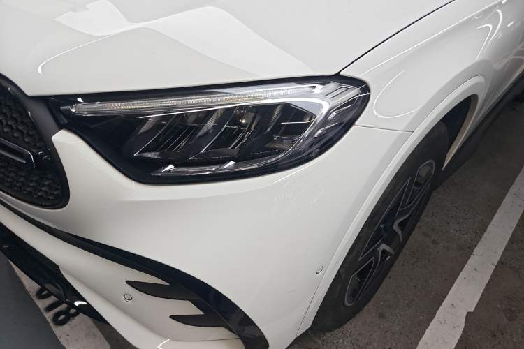 Used Mercedes-Benz GLC Coupe 2024 GLC 260 4MATIC Coupe SUV
