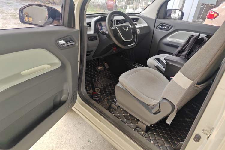 Used Wuling Hongguang MINIEV 2021 Macaron Fashion Edition Lithium-Ion Battery
