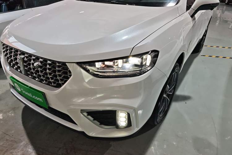 Used Wey VV5 2021 1.5T Two-Wheel Drive Color Pioneer