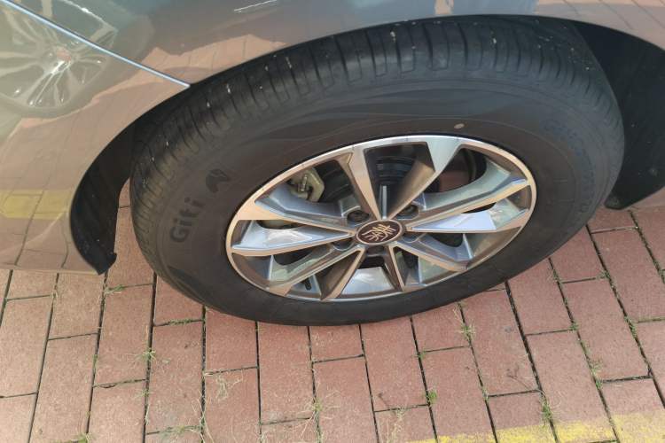 Used BYD Qin PLUS 2024 HONOR Edition DM-i 55KM Leading Model
