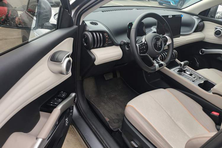 Used BYD Yuan PLUS 2024 Honor Edition 430KM Beyond Model
