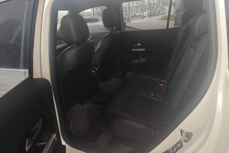 Used Mercedes-Benz GLB 2022 Second Facelift GLB 200 Fashion Edition