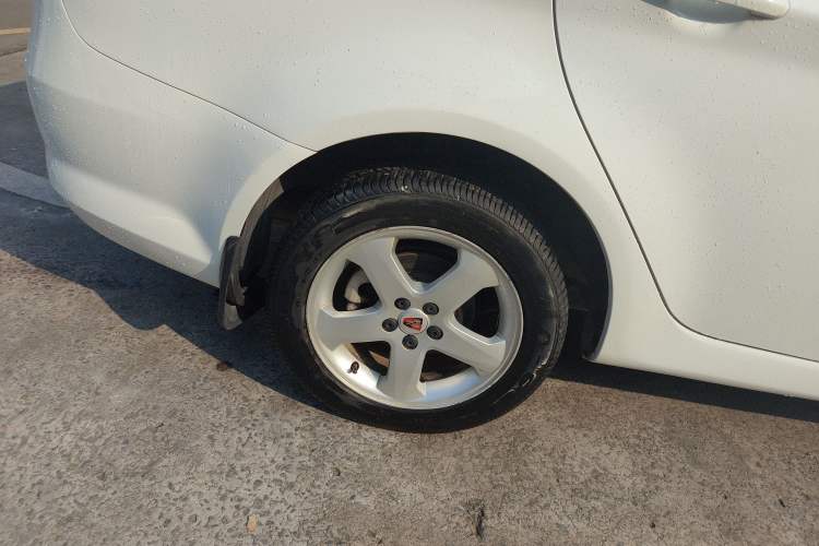 Used Roewe 350 2013 350S 1.5L Automatic Xunda Edition
