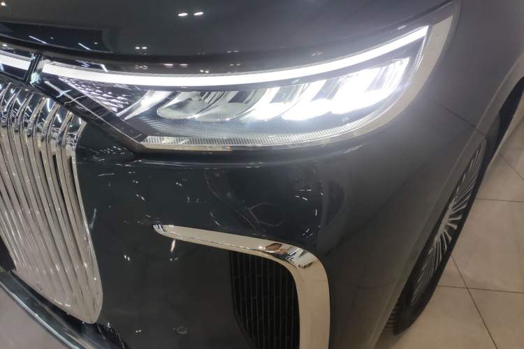 Used VOYAH Dream 2025 PHEV Four-Wheel-Drive Flagship Kunpeng Edition