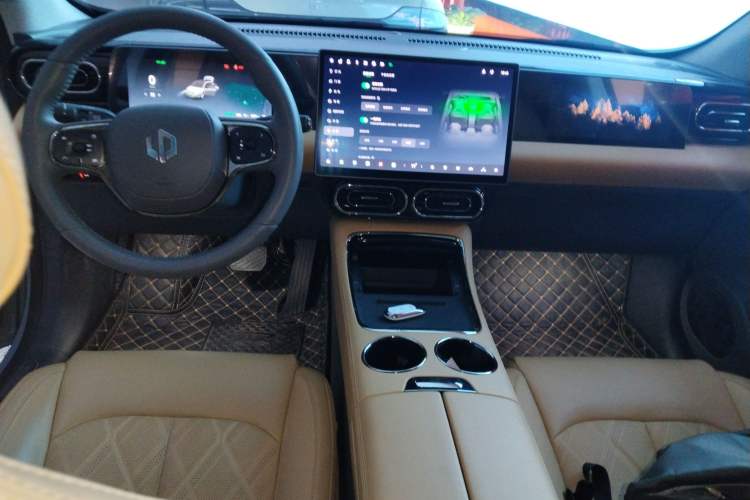 Used Leapmotor C01 2024 Range-Extended 216 Luxury Edition
