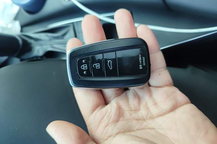 Used Toyota Avalon 2019 2.5L Ambition Version China V Standard