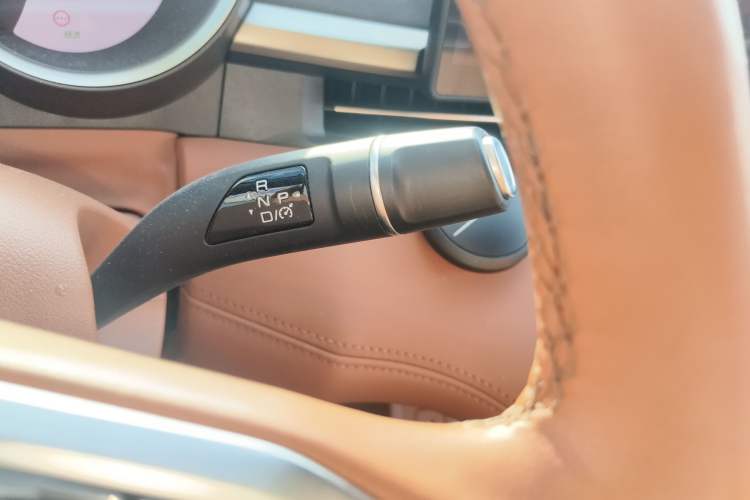 Used ORA Lightning Cat 2022 555 km Luxury Edition
