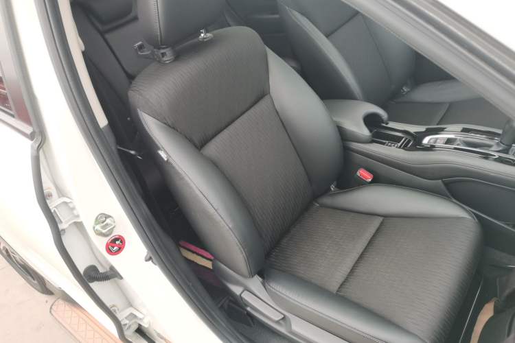 Used Honda Vezel 2020 1.5L CVT Pioneer Edition
