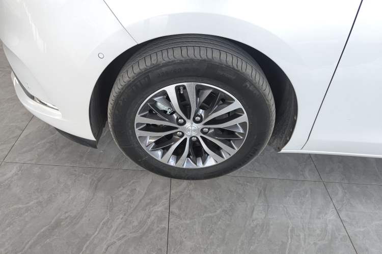 Used Buick GL8 2022 ES Landtrek 653T Luxury Edition
