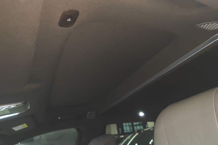 Used Denza N9 2025 Flagship Model
