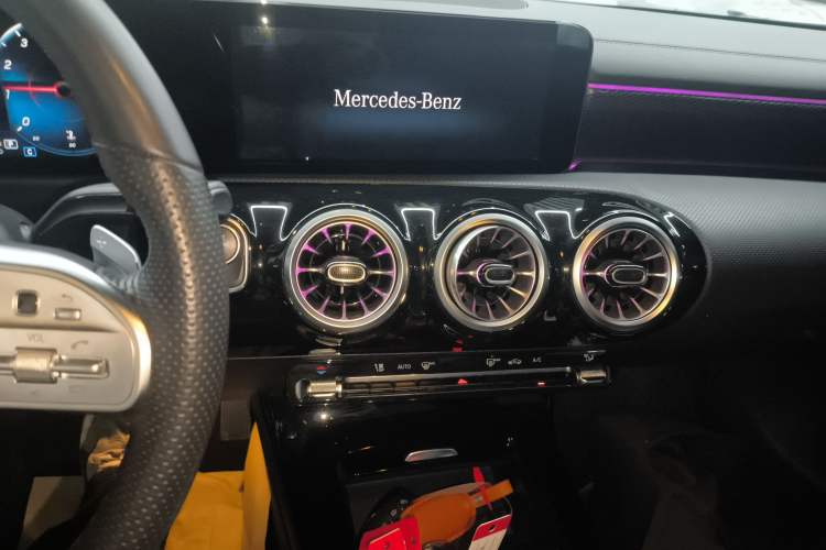 Used Mercedes-Benz A-Class 2022 Restyled A 200 L Sport Sedan Fashion Version