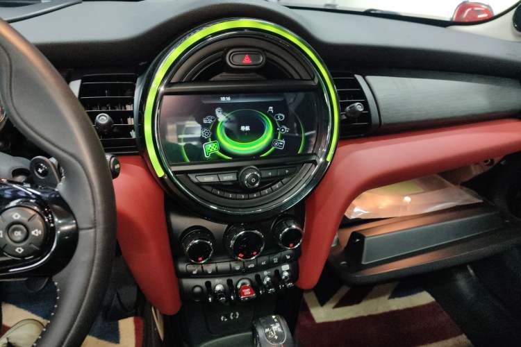 Used  MINI 2016 2.0T COOPER S Pioneer Edition