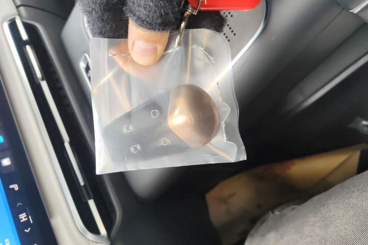 Used VOYAH Dream 2025 PHEV Four-Wheel-Drive Flagship Kunpeng Edition
