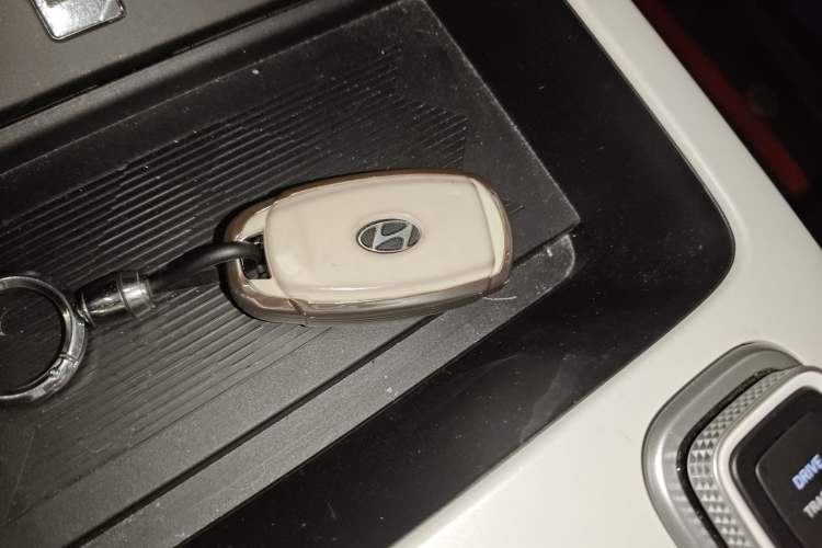 Used Hyundai ix35 2023 Musso 2.0L Deluxe Edition DLX
