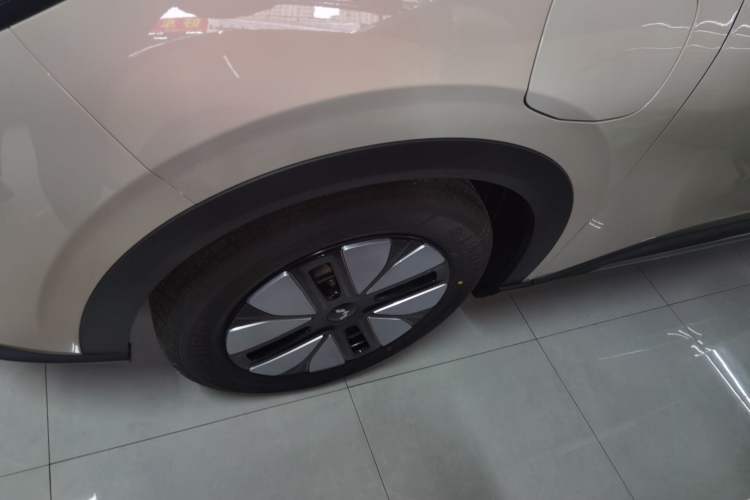 Used Wuling Bingo S 2025 Model 325km Deluxe Edition