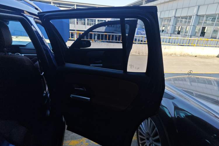 Used Mercedes-Benz GLB 2022 Second Facelift GLB 200 Fashion Edition
