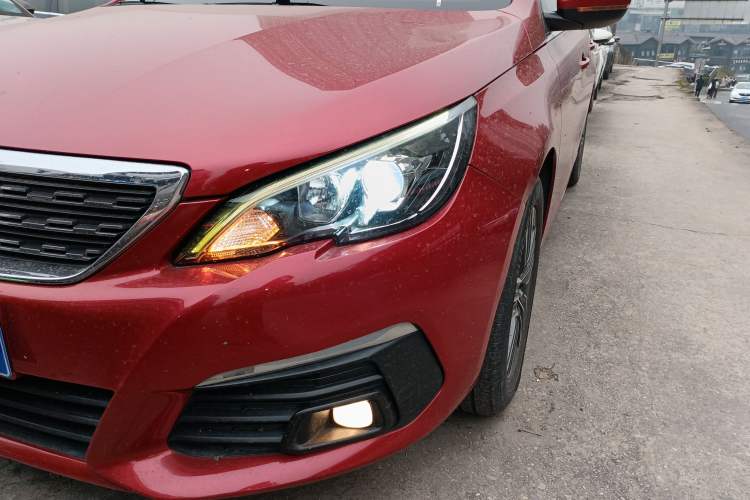 Used Peugeot 308 2018 1.6L Automatic Luxury Edition
