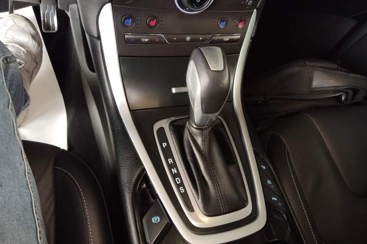 Used Ford Edge 2016 EcoBoost 245 Four-Wheel Drive Titanium 7-Seater